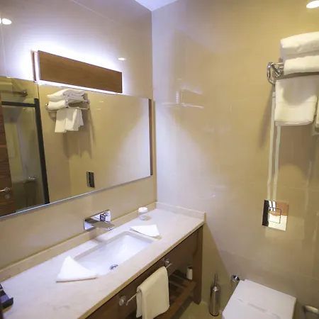 Carissa 호텔 무글라